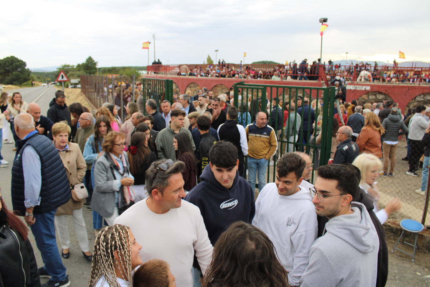 San Miguel de Valero disfruta con su fiesta y los toros
