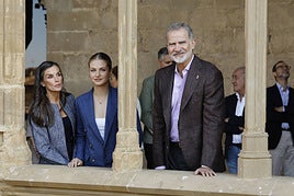 La familia real en Olite.