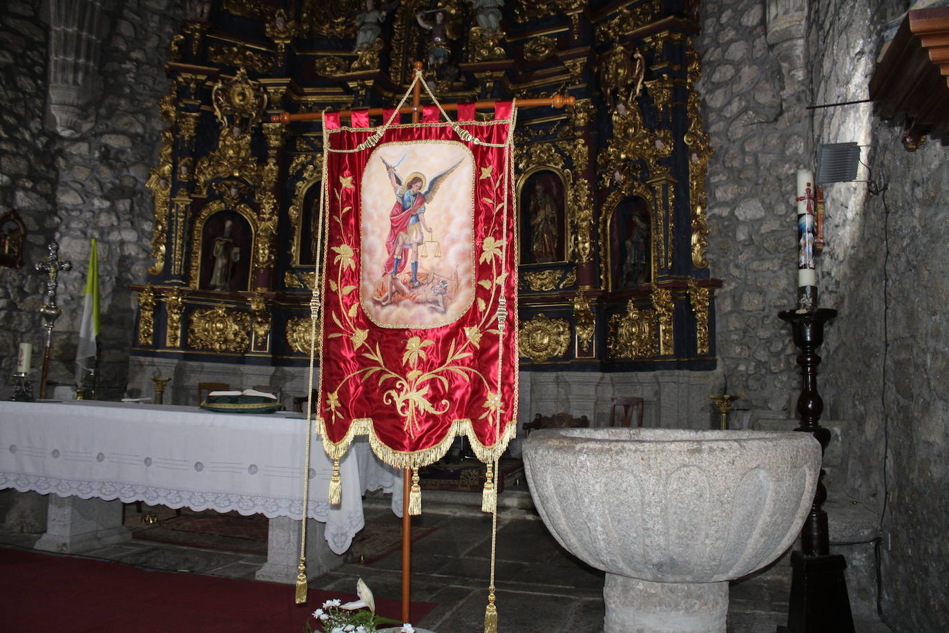 Ledrada mantiene viva la memoria de San Miguel