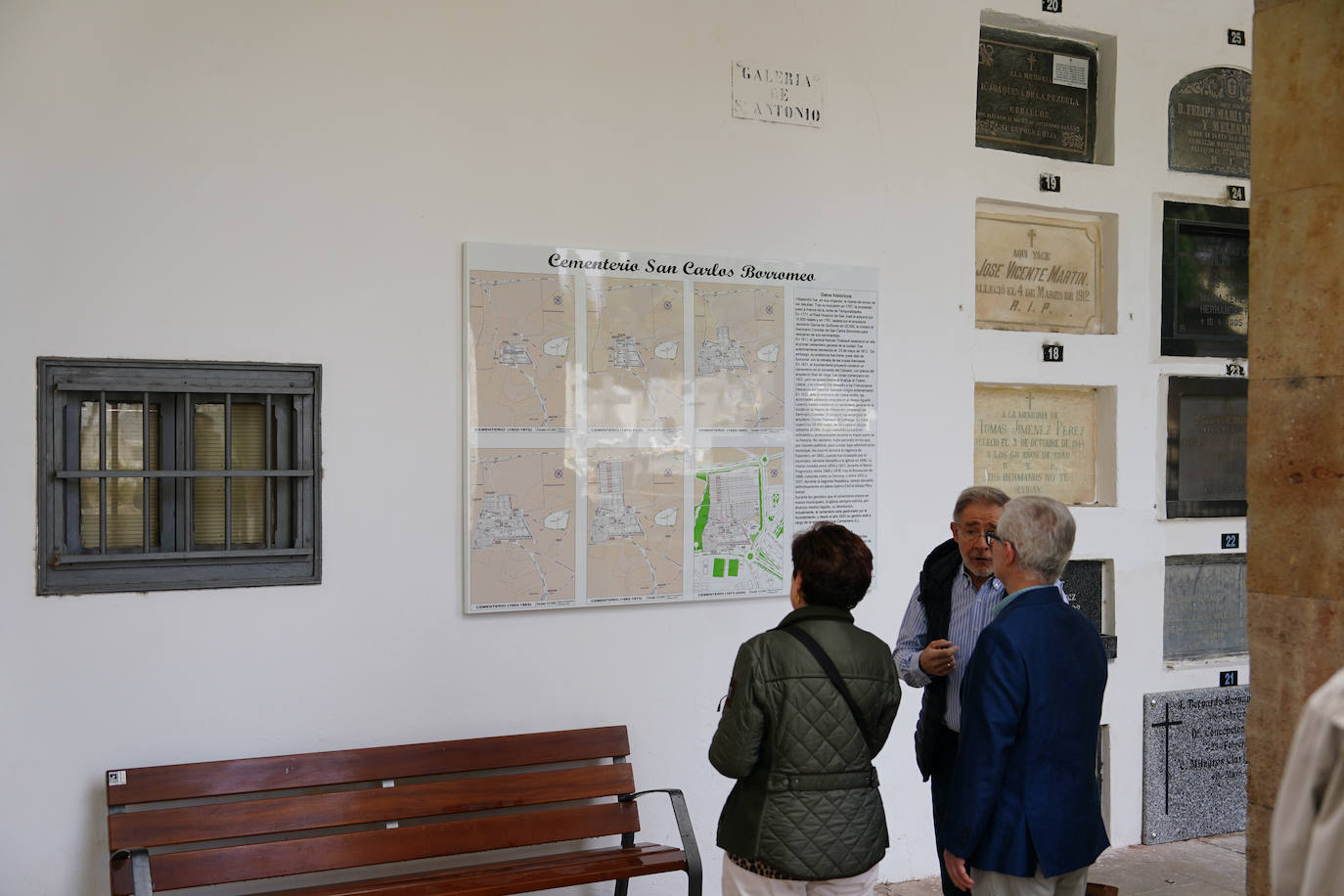 Rutas guiadas para estrenar la nueva señalización histórica del cementerio