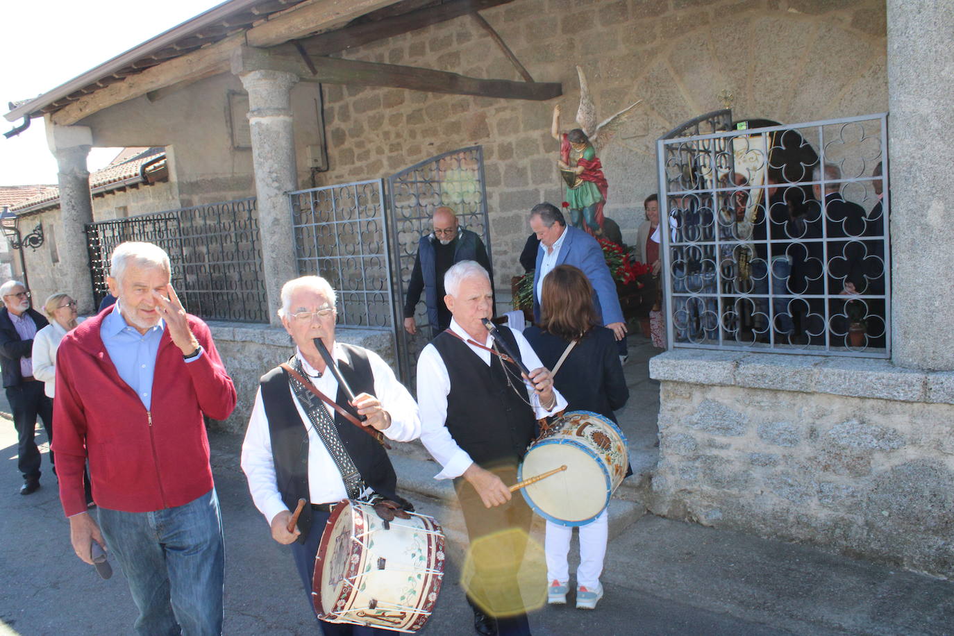 Alegre final de fiesta en San Miguel de Valero