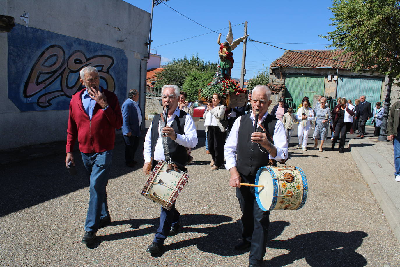 Alegre final de fiesta en San Miguel de Valero
