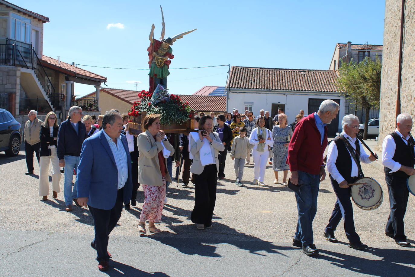 Alegre final de fiesta en San Miguel de Valero