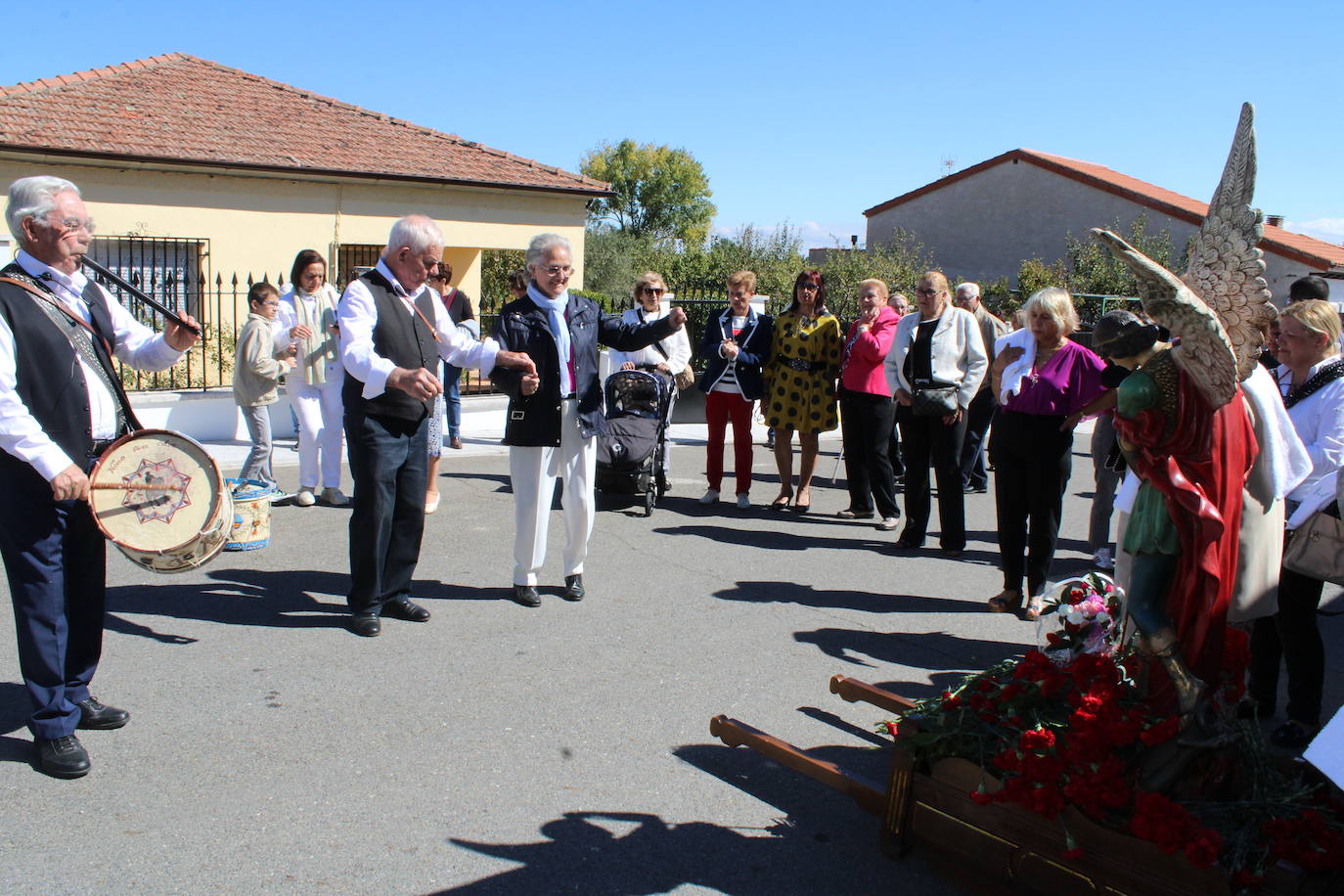 Alegre final de fiesta en San Miguel de Valero