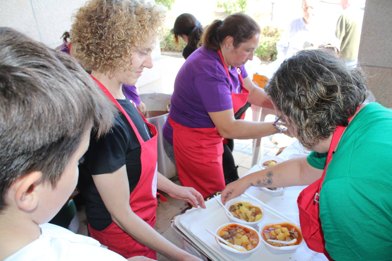 Alegre final de fiesta en San Miguel de Valero
