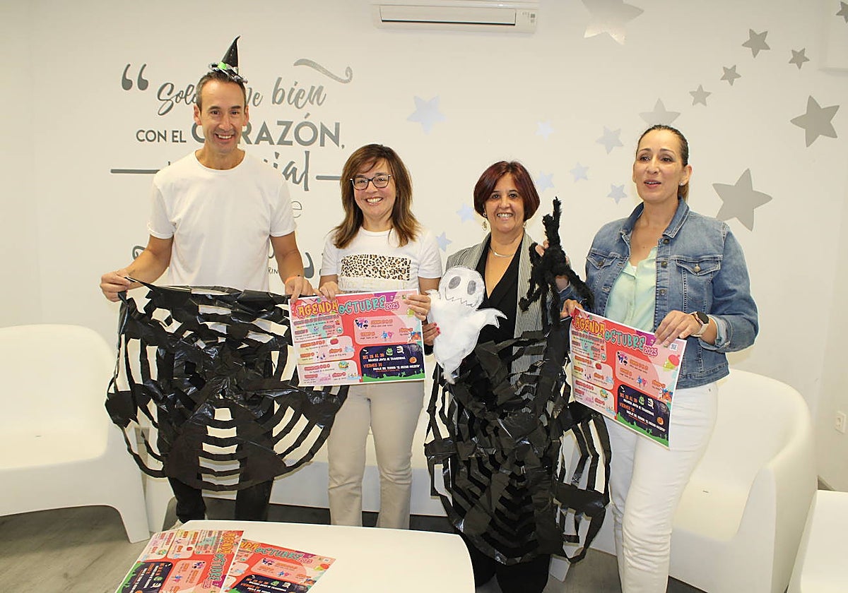 Javier Julián, Sara García, Ana Aveleira y Maite Montero presentaron la programación de octubre