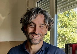 El profesor interino Luis Díaz.