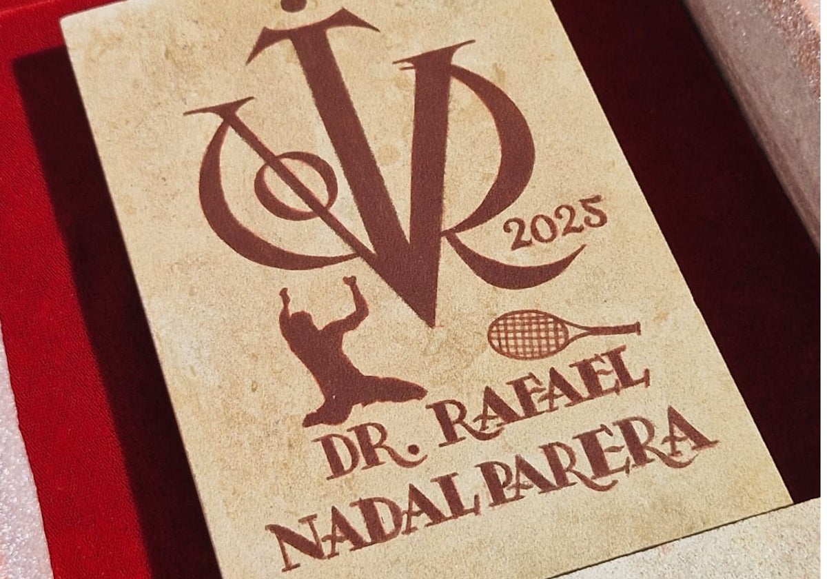 Vítor hecho sobre piedra de Villamayor que se ha regalado a Nadal.