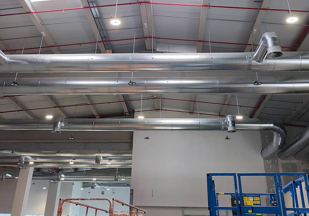 Instalación térmica en nave comercial.