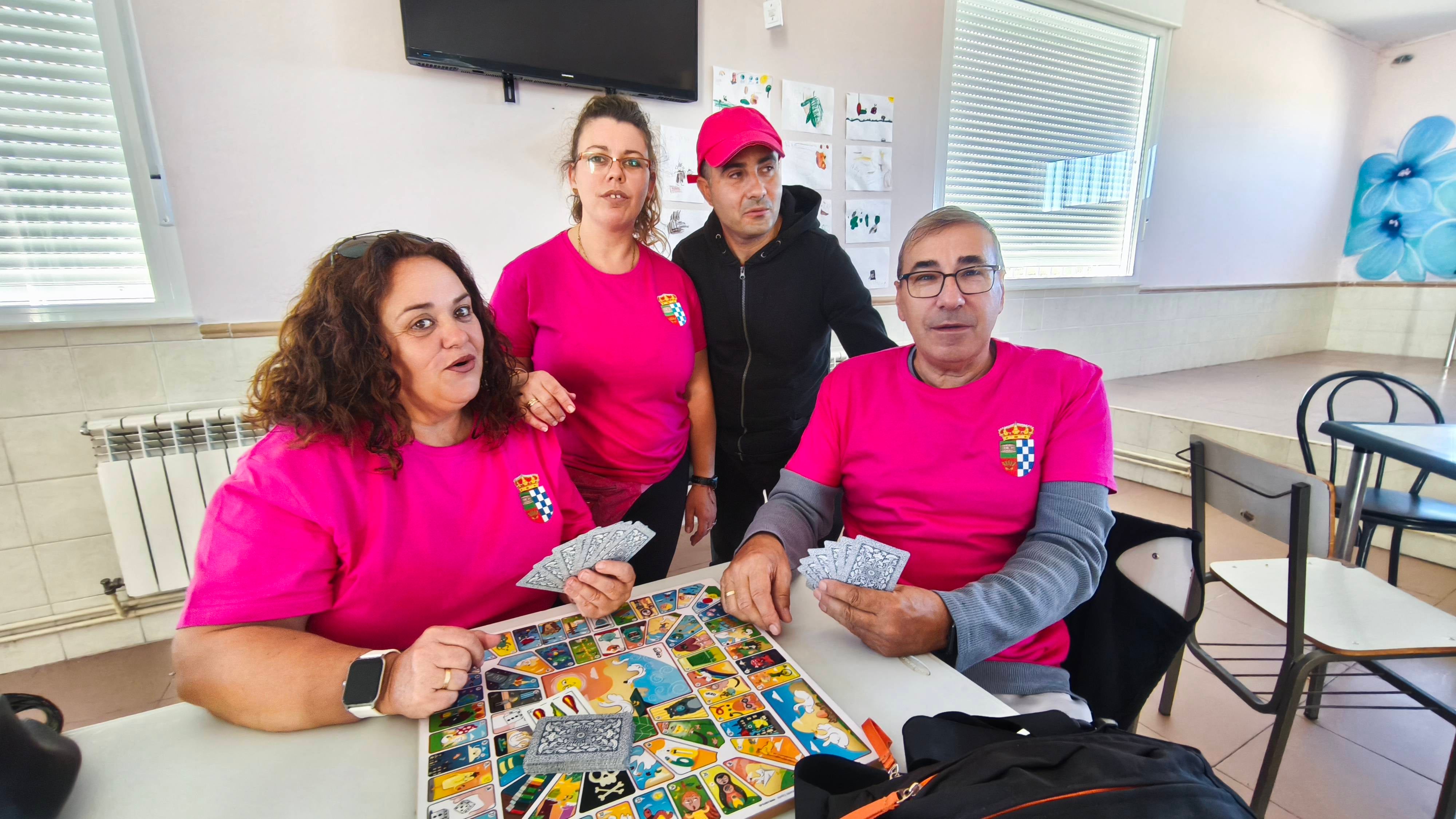 Los niños y jóvenes llenan de alegría las calles de Coca de Alba