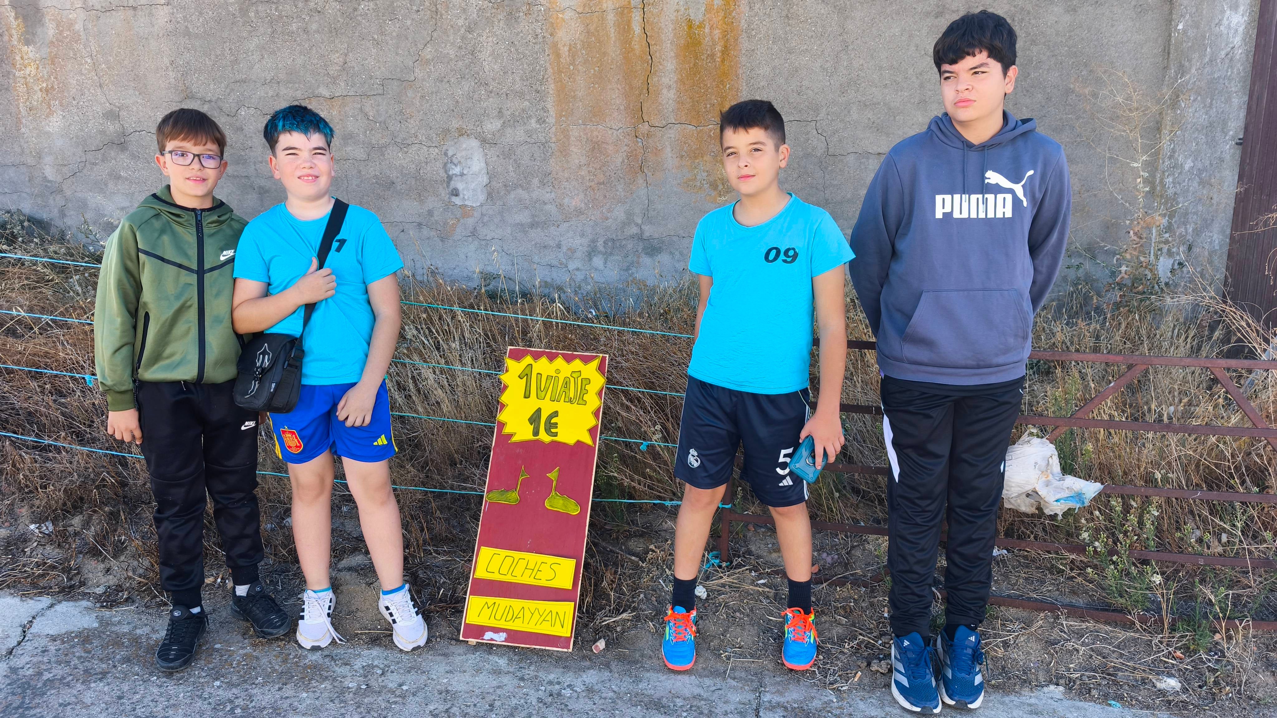 Los niños y jóvenes llenan de alegría las calles de Coca de Alba