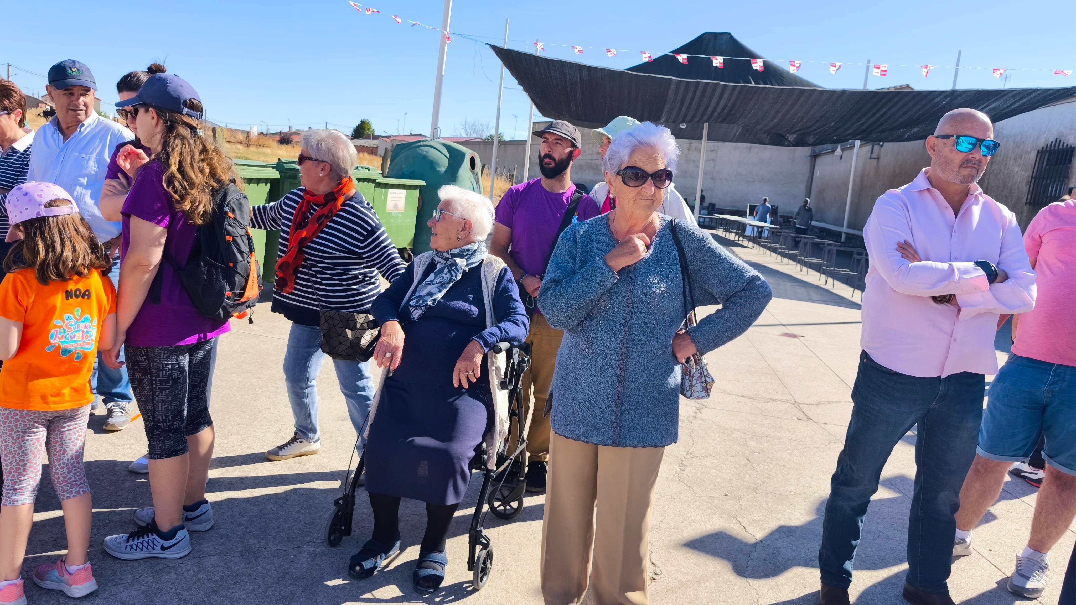 Los niños y jóvenes llenan de alegría las calles de Coca de Alba