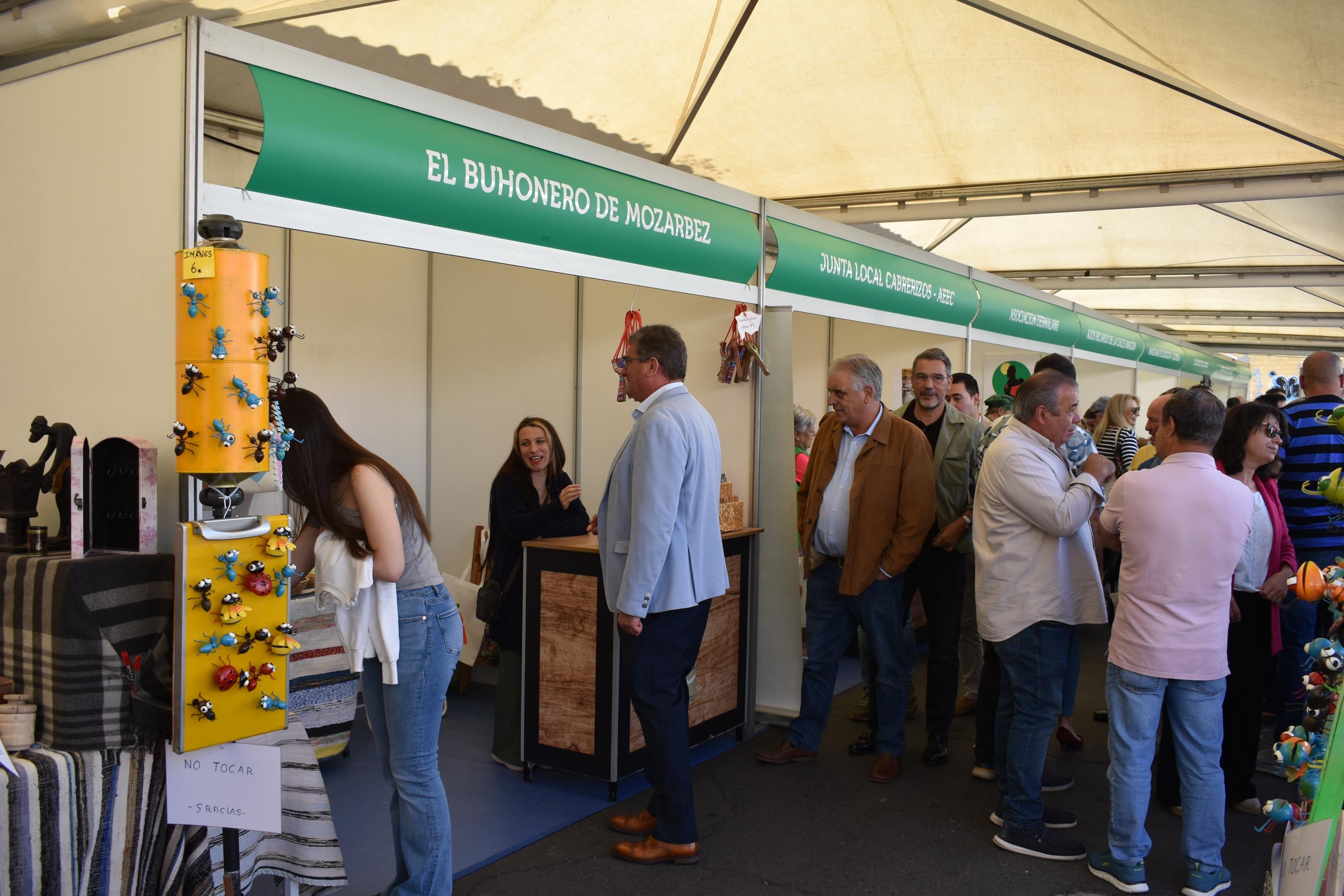 Cabrerizos triunfa con su feria agroalimentaria