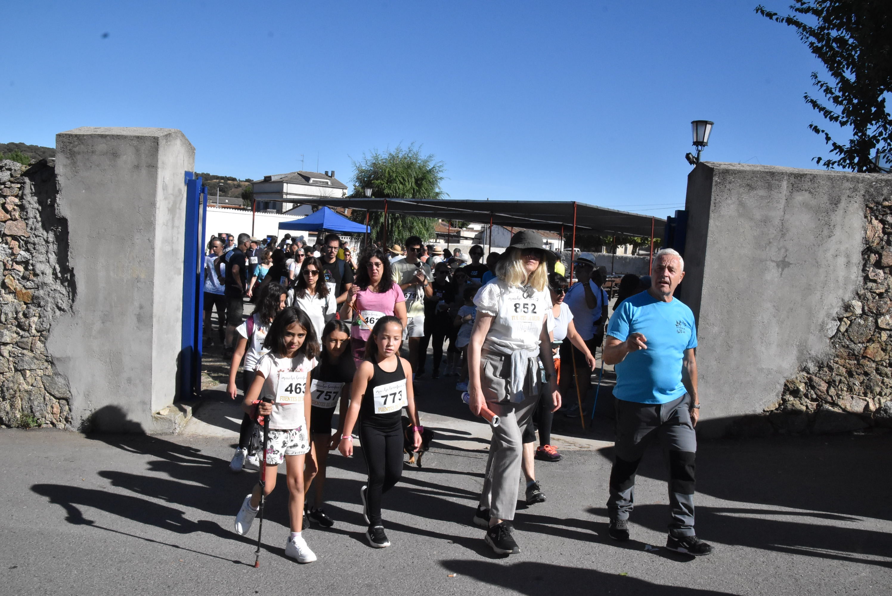 Fuentes de Béjar camina por la esclerosis múltiple