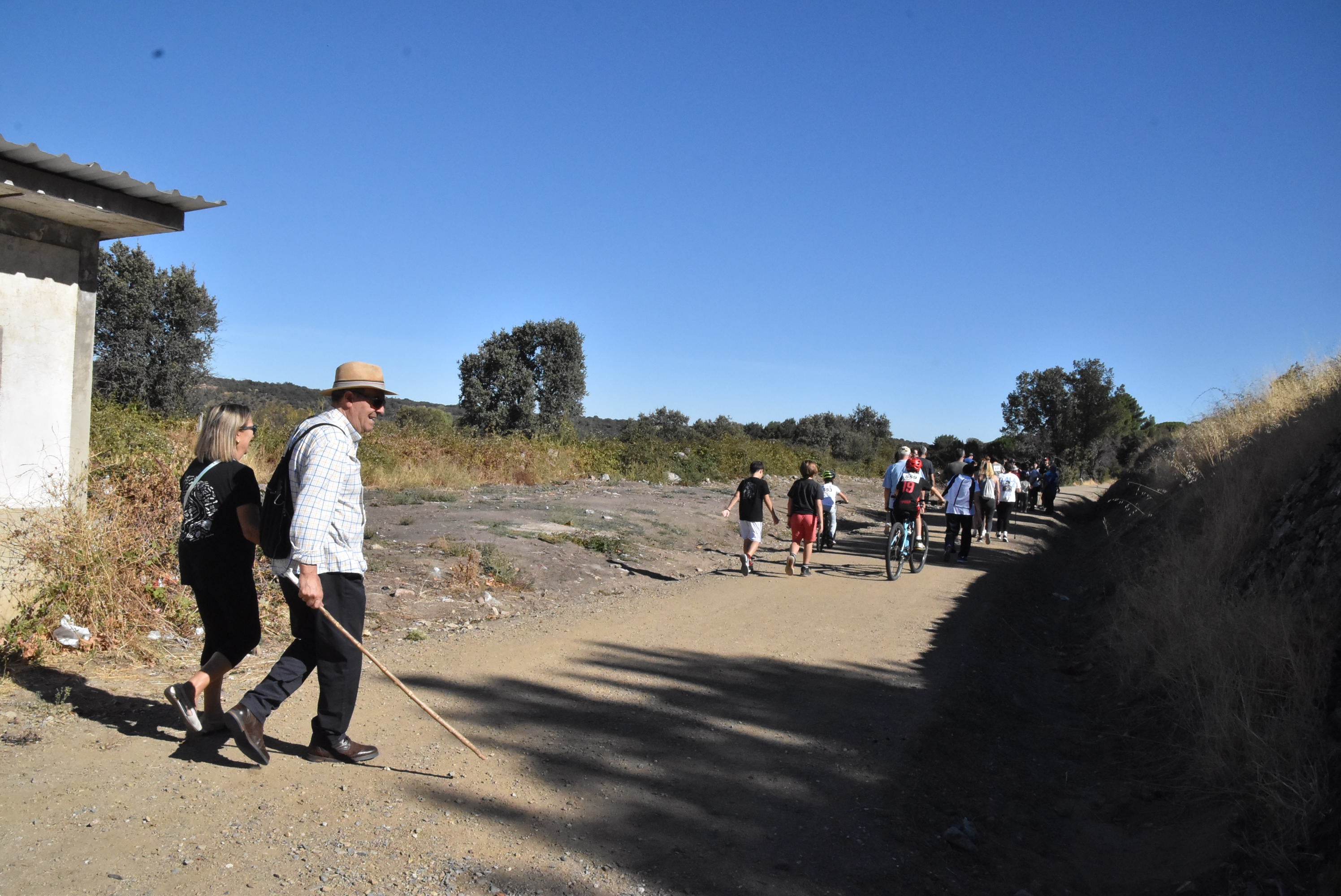 Fuentes de Béjar camina por la esclerosis múltiple