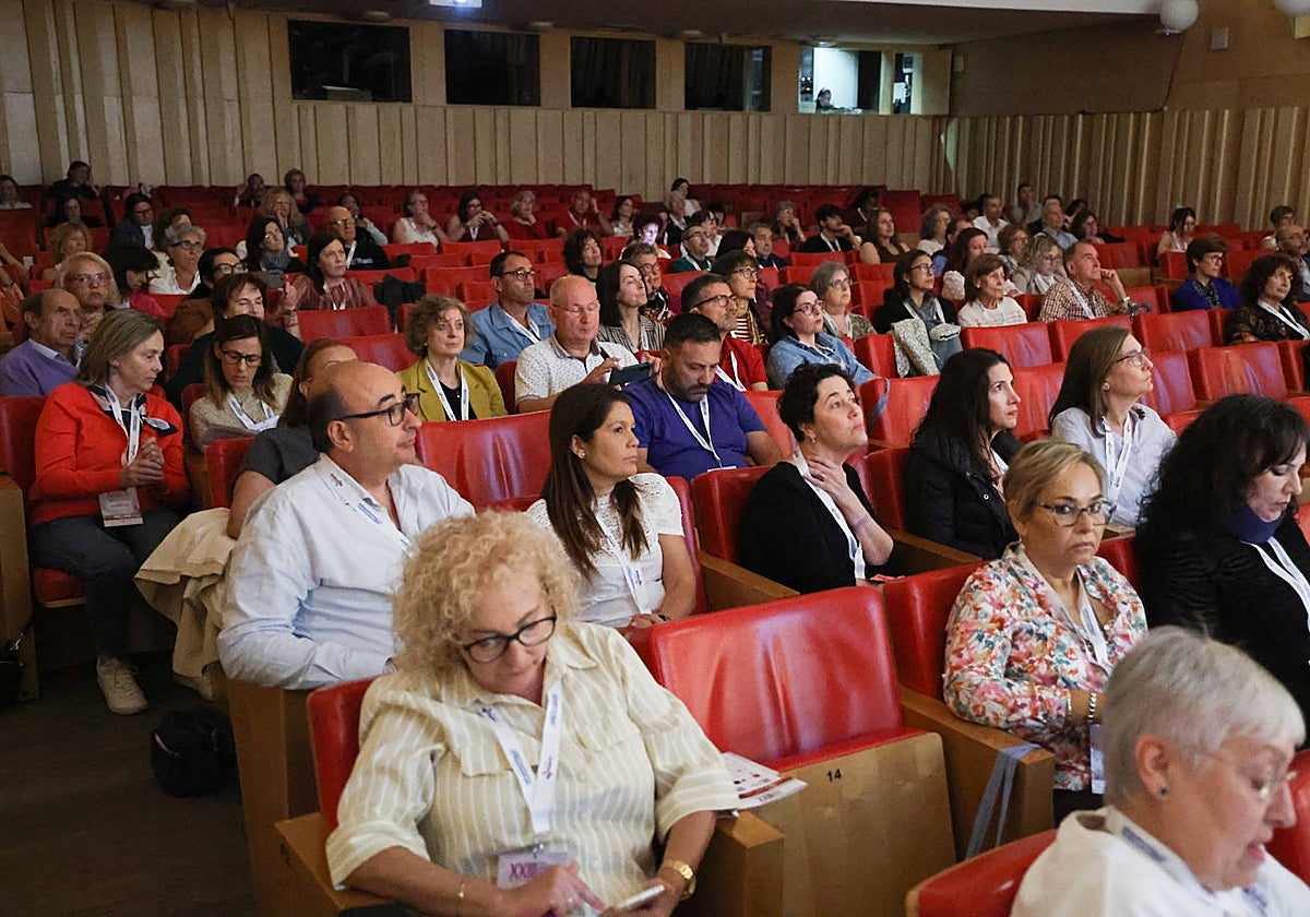 Pacientes, familiares y expertos, en el XXIII Congreso de Lupus celebrado este año en el Fonseca.