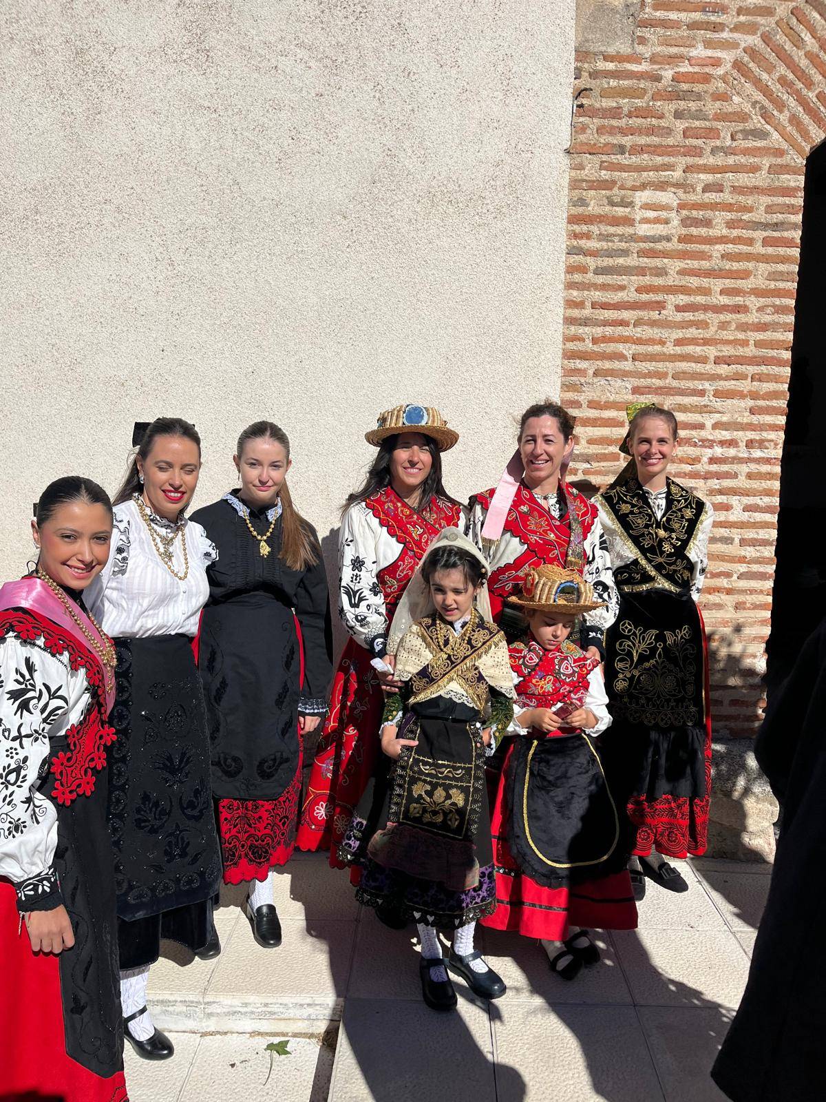 La &#039;Torta Rica&#039; tradicional de Coca de Alba para todo el pueblo