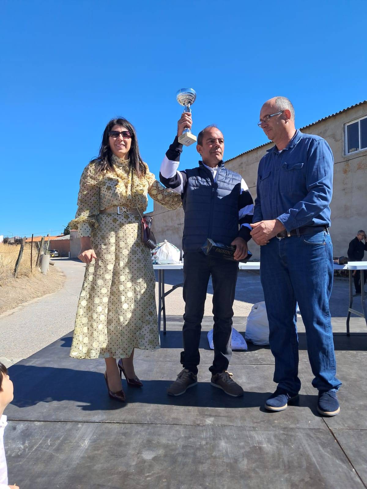 La &#039;Torta Rica&#039; tradicional de Coca de Alba para todo el pueblo