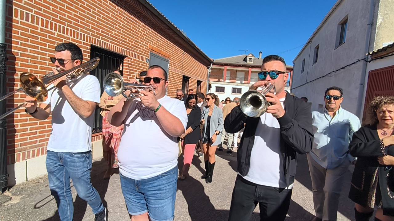 Derroche de adrenalina y alegría en las calles de Poveda de las Cintas