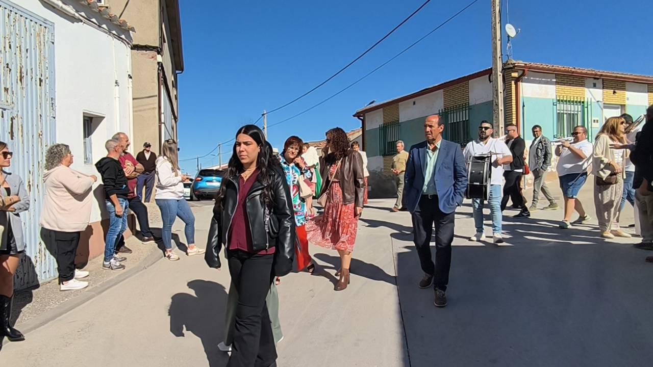 Derroche de adrenalina y alegría en las calles de Poveda de las Cintas