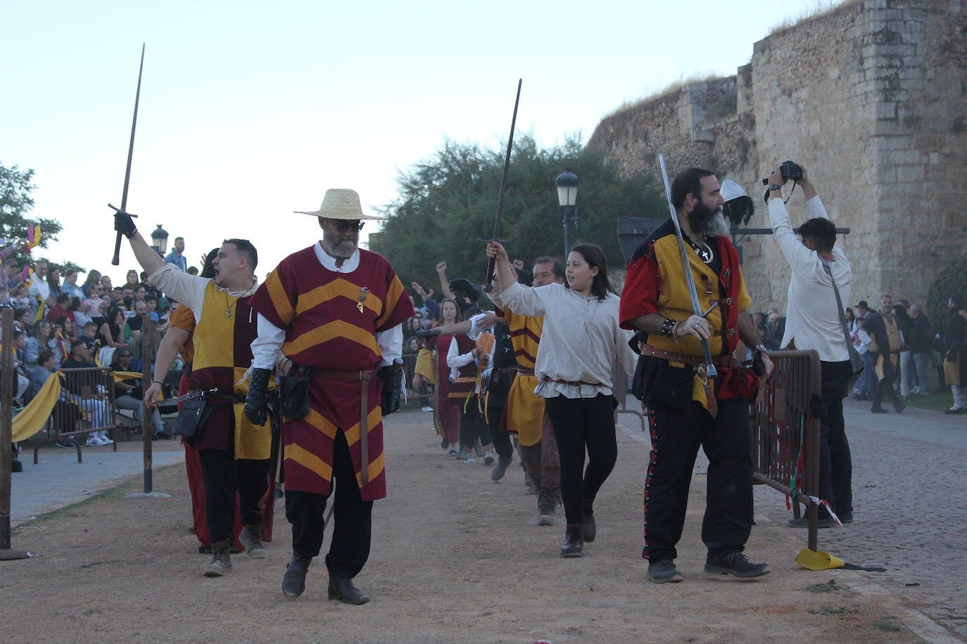 Ciudad Rodrigo despide la VIII Feria Medieval con el poderío de los caballeros