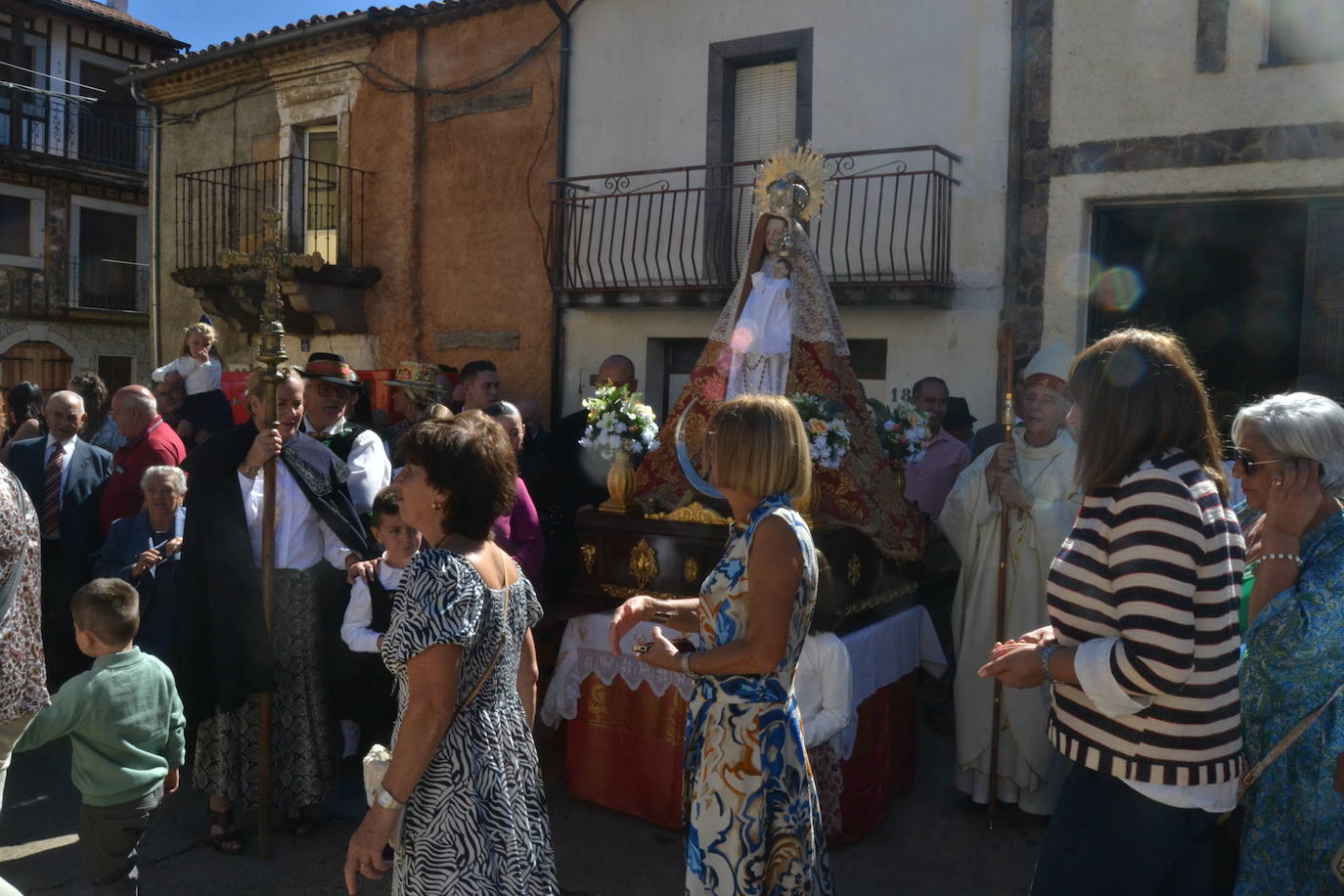 El Maíllo rinde pleitesía a la Virgen del Rosario