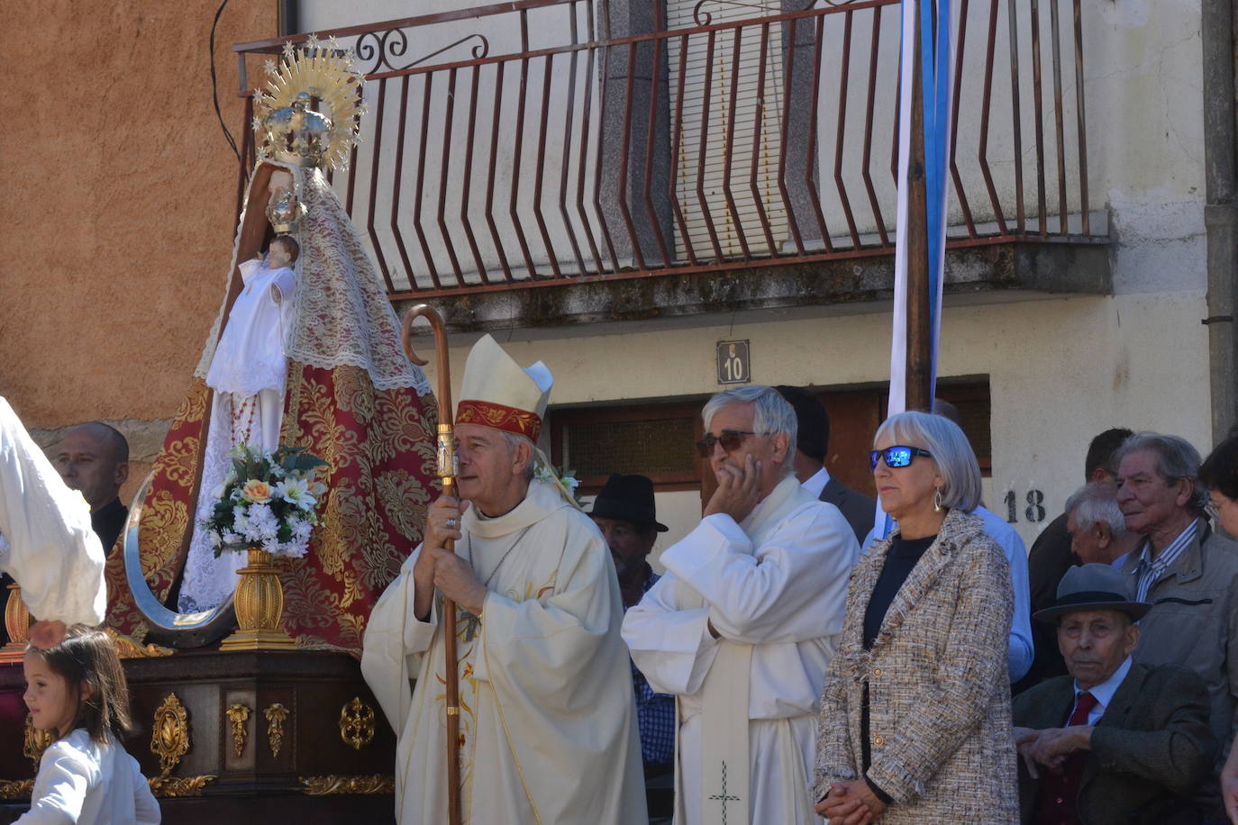 El Maíllo rinde pleitesía a la Virgen del Rosario