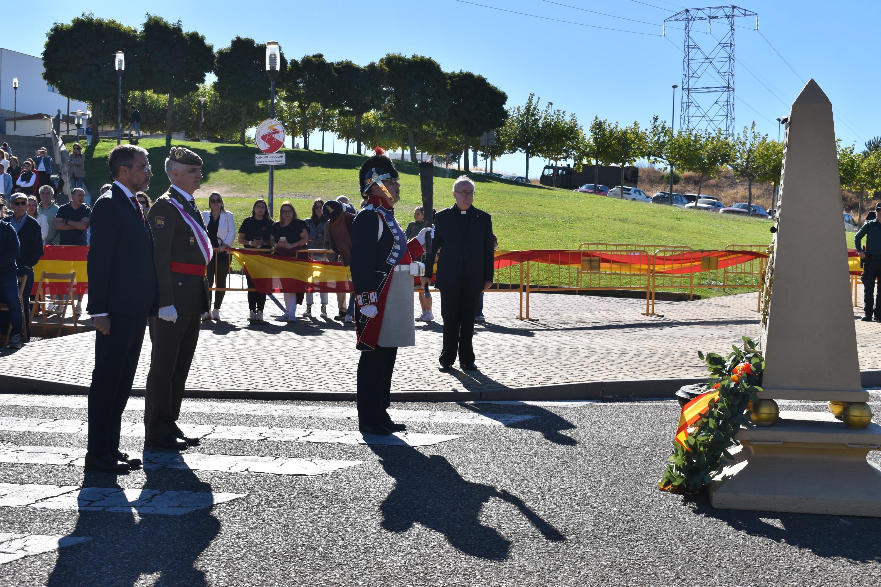 Villamayor celebra su primera Jura de Bandera civil con la participación de 104 ciudadanos
