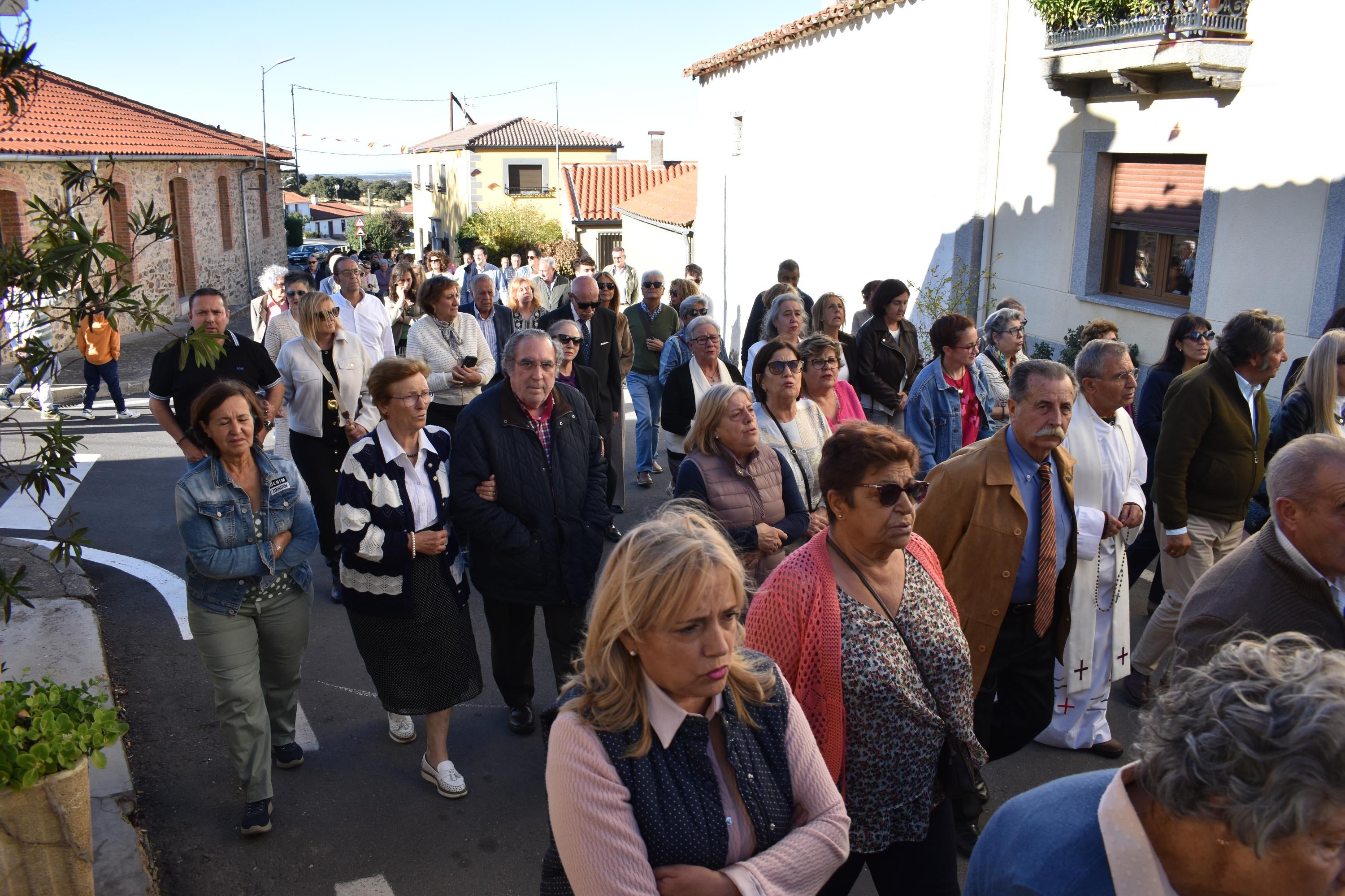 Las Veguillas venera a la Virgen del Rosario