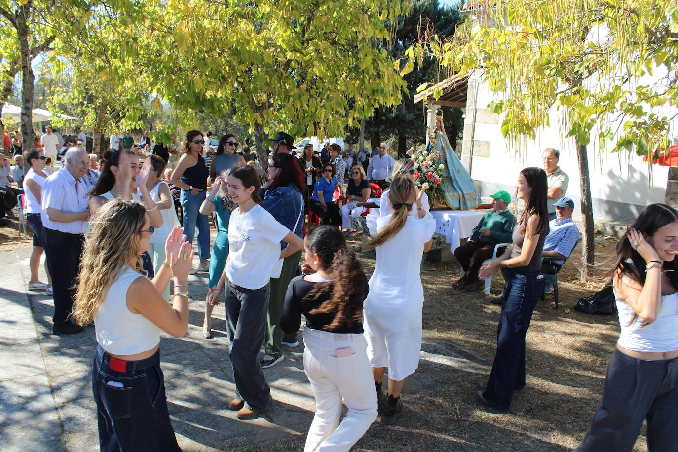 Ofrendas de devoción a la Virgen de la Yedra