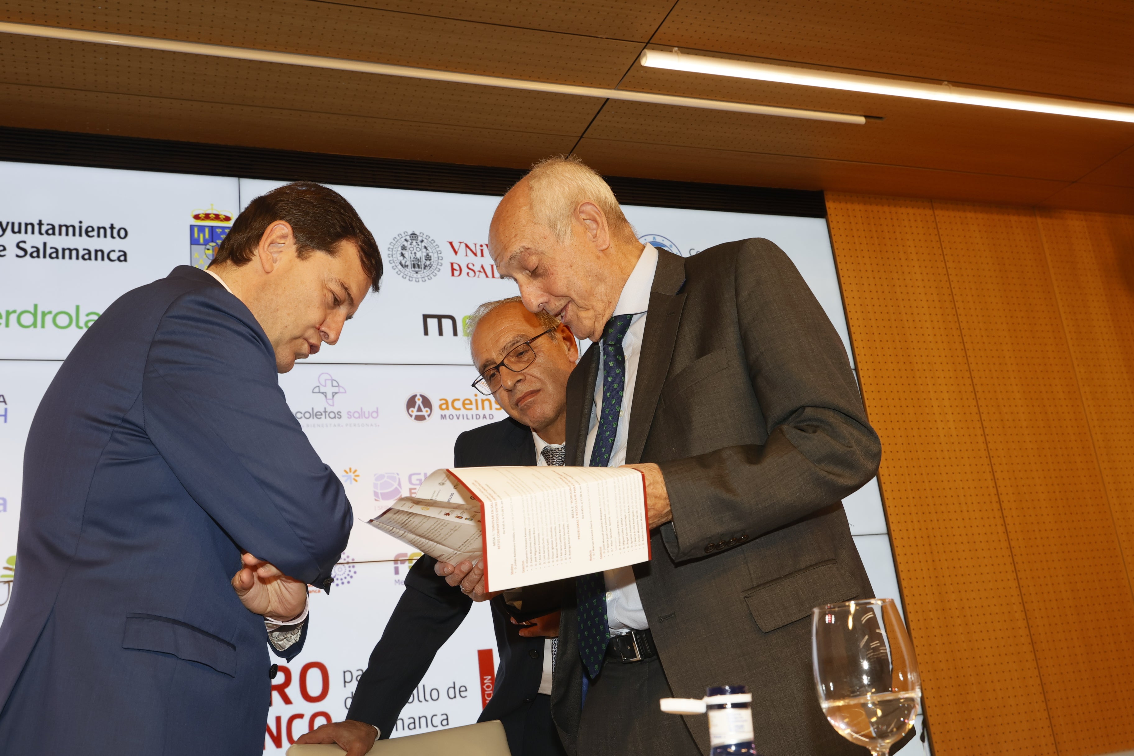 Todas las imágenes del VI Congreso del Libro Blanco