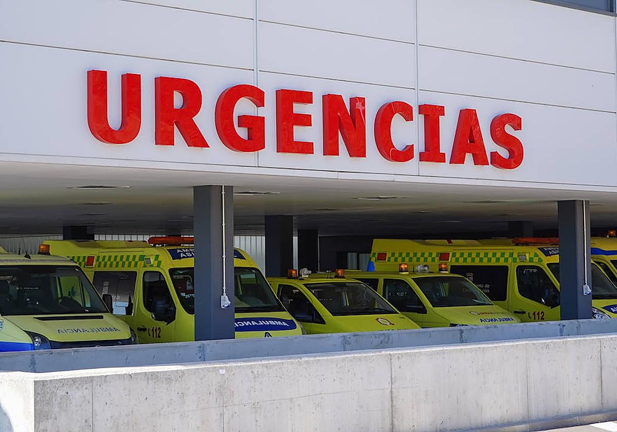 Una mujer de 58 años, herida tras una colisión por alcance en la Vía Helmántica, en la rotonda del río Tormes
