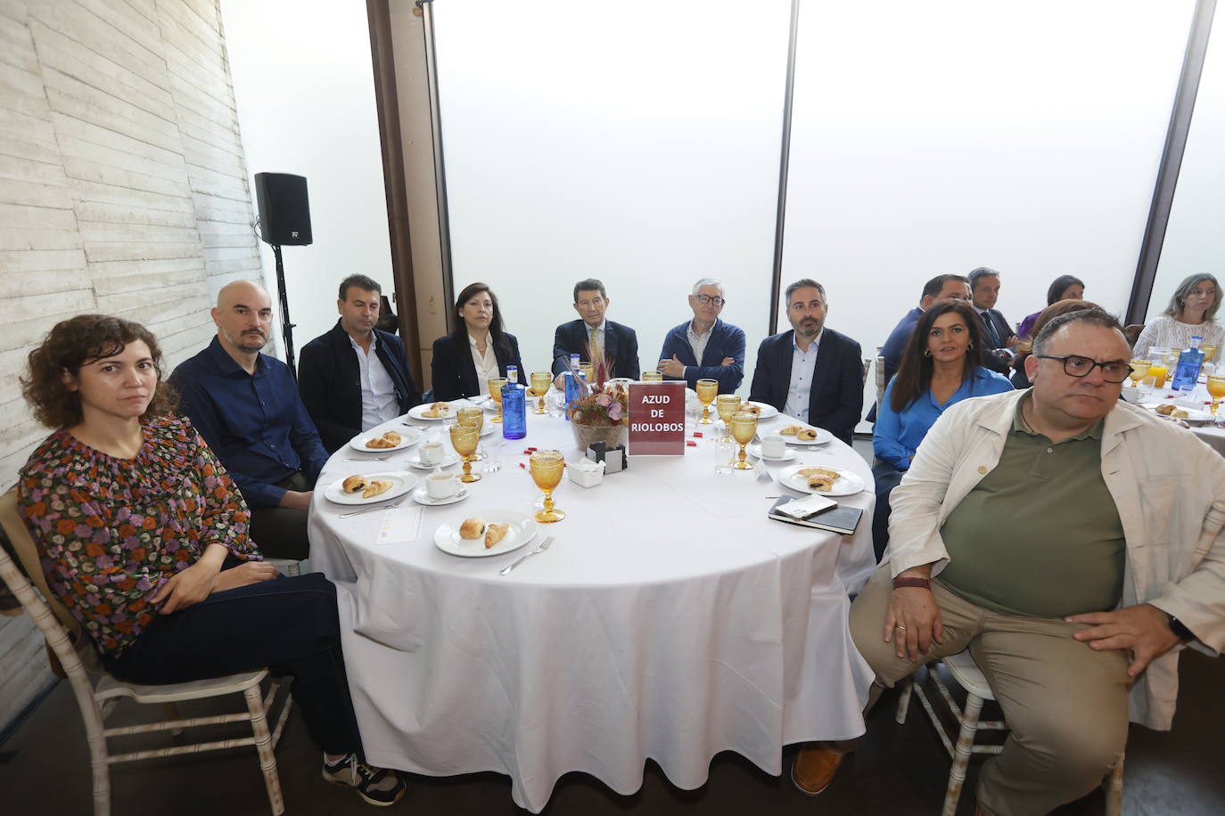 María Tío y Fernando González (Patronado de Vivienda), Javier Pérez (Construcciones Procón), Mar González (LA GACETA), Francisco Ledesma (Castensa), Julián García (colegio de aparejadores de Salamanca), José María Gómez (Laboral Kutxa), Ana Rosa Barrera (Aluminios Galisur) y Pedro Javier Alonso (Alvic Center León y Salamanca).