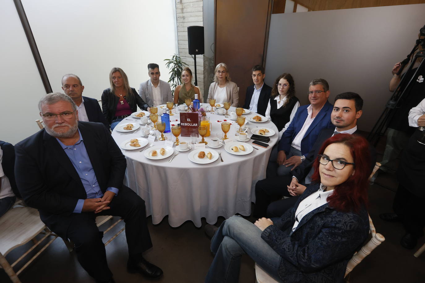José Álvarez (Ayuntamiento de Carbajosa de la Sagrada), José Antonio Jiménez (Ayuntamiento de Vecinos), Marta Silva (LA GACETA), Antonio Bueno y Elisa Domínguez (Inmoclip), María Isabel Sánchez (Ayuntamiento de Calzada de Don Diego), Diego Alonso y Ana Cristina Martín (OYRSA), Claudio Del Río (Ayuntamiento de Cabrerizos), Javier Marcos (Ayuntamiento de La Vellés) y Noemi Fernández (Ayuntamiento de Carbajosa de la Sagrada).