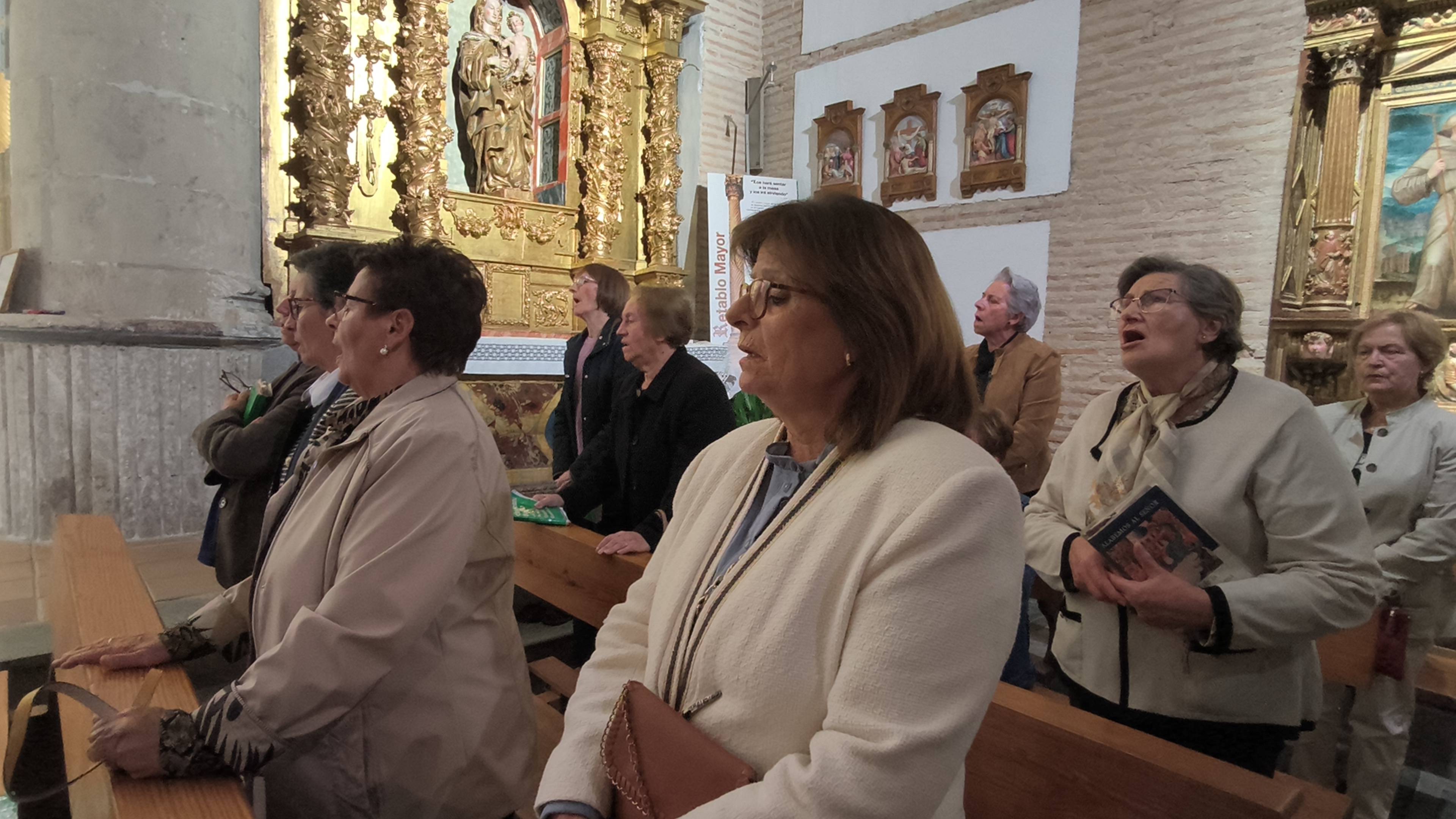 Unidos por su fe en los pueblos