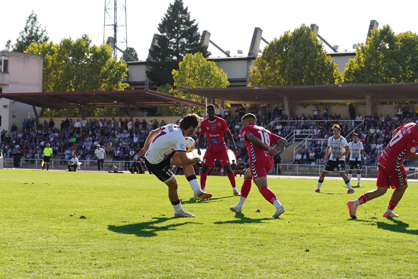 El triunfo del Salamanca UDS en Las Pistas ante la Sarriana en imágenes