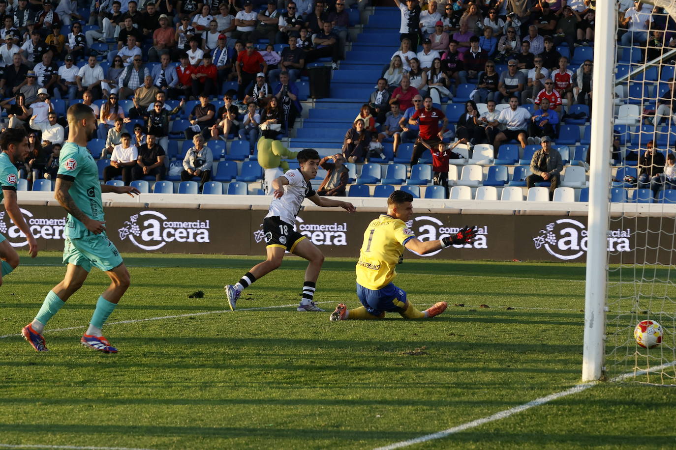 Las mejores imágenes del triunfo de Unionistas ante la AD Mérida