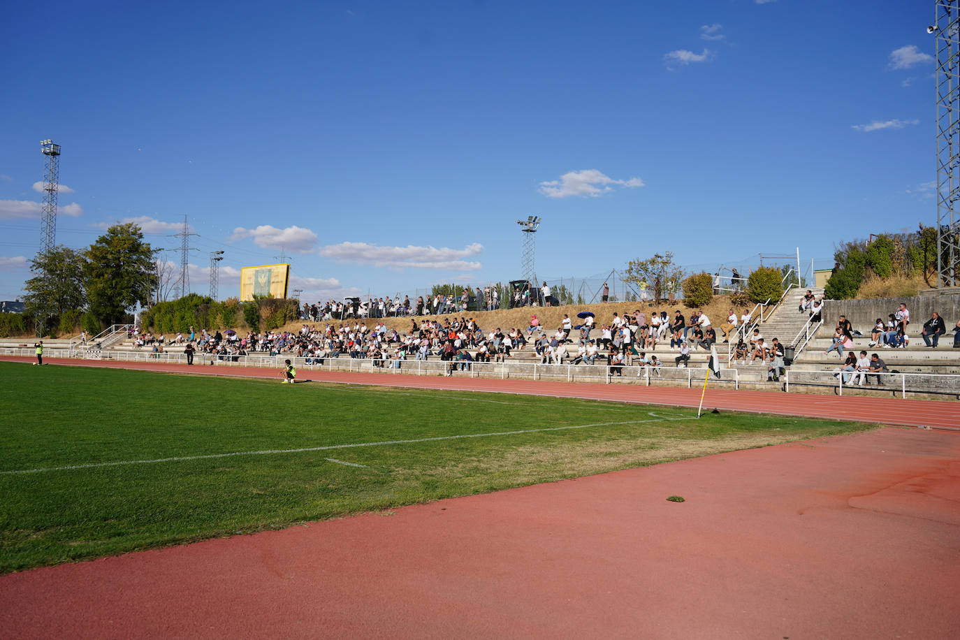 El triunfo del Salamanca UDS en Las Pistas ante la Sarriana en imágenes