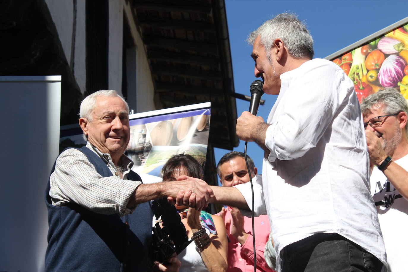 San Martín del Castañar brinda por el vino de la provincia en la XII Fiesta de la Vendimia