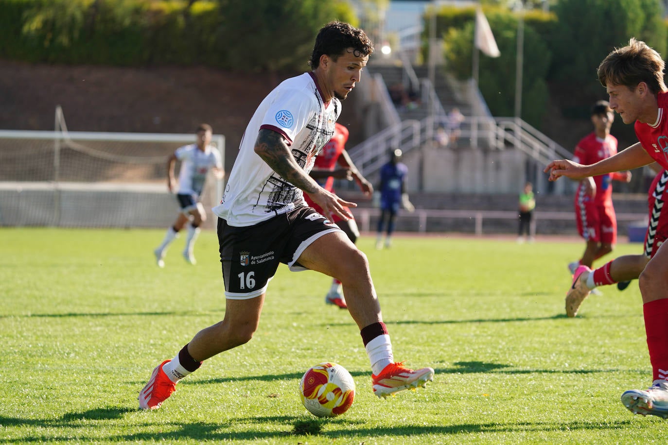 El triunfo del Salamanca UDS en Las Pistas ante la Sarriana en imágenes