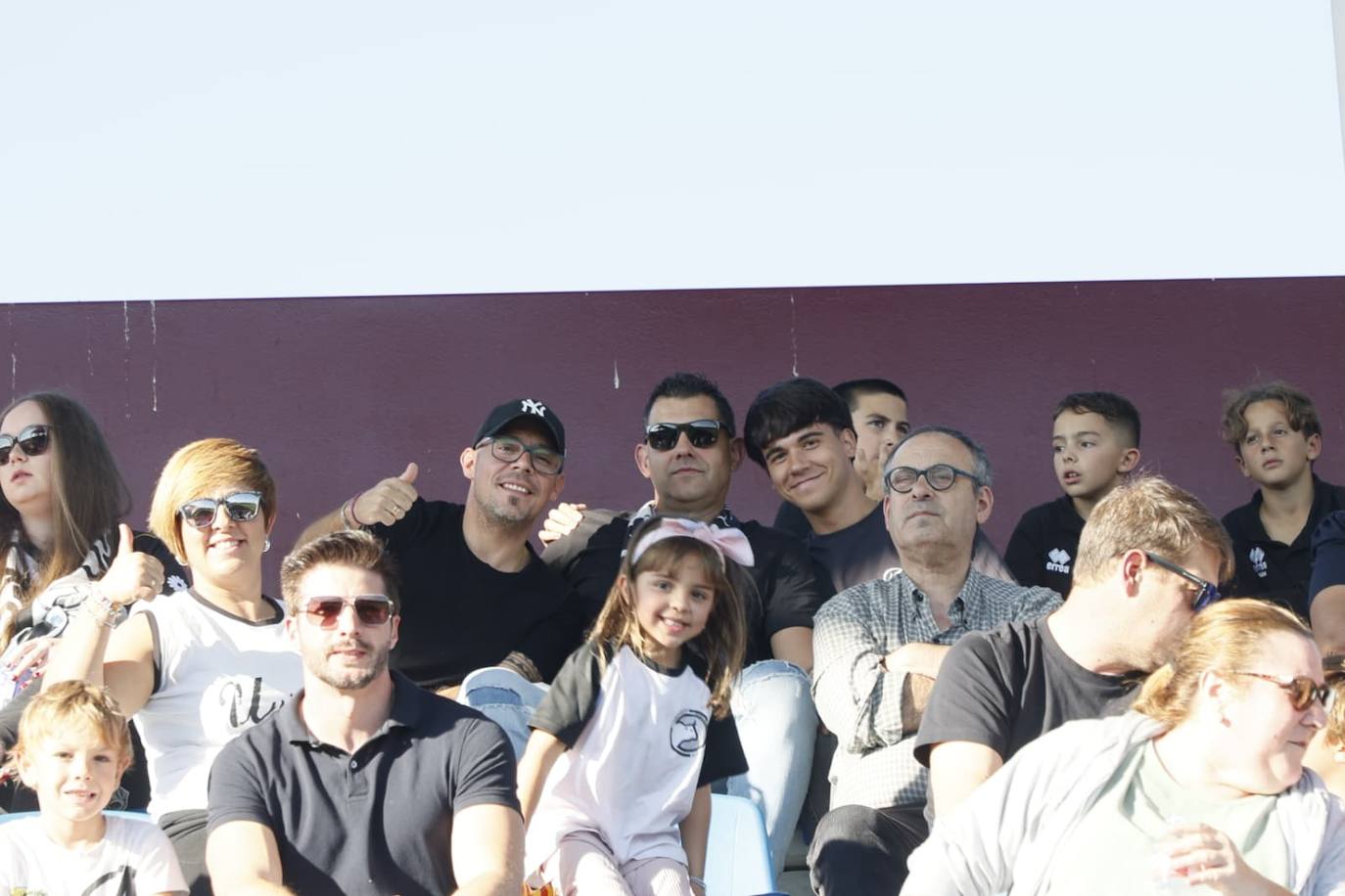 ¡Búscate en la grada del Reina Sofía en el partido entre Unionistas y la AD Mérida!