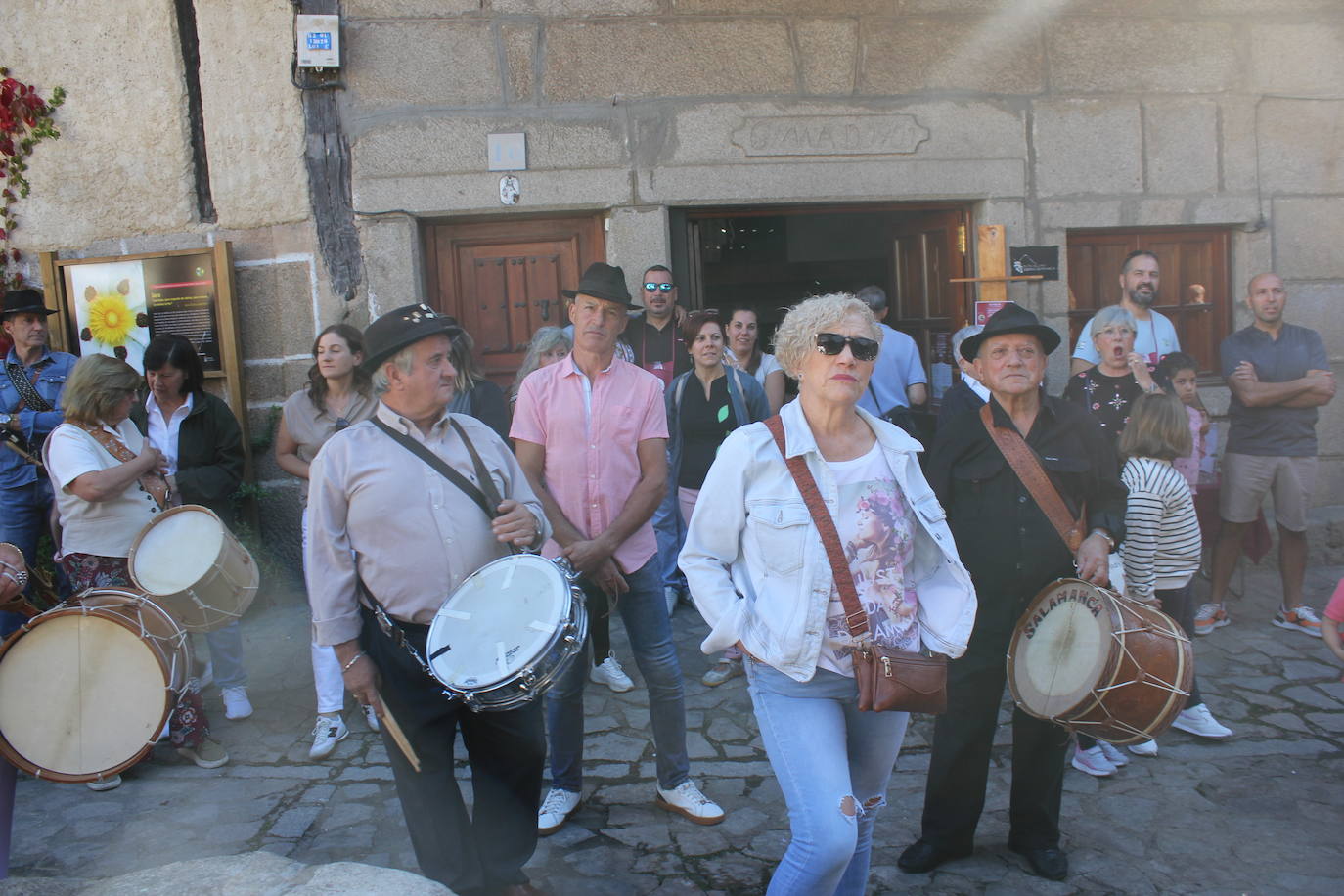 San Martín del Castañar brinda por el vino de la provincia en la XII Fiesta de la Vendimia