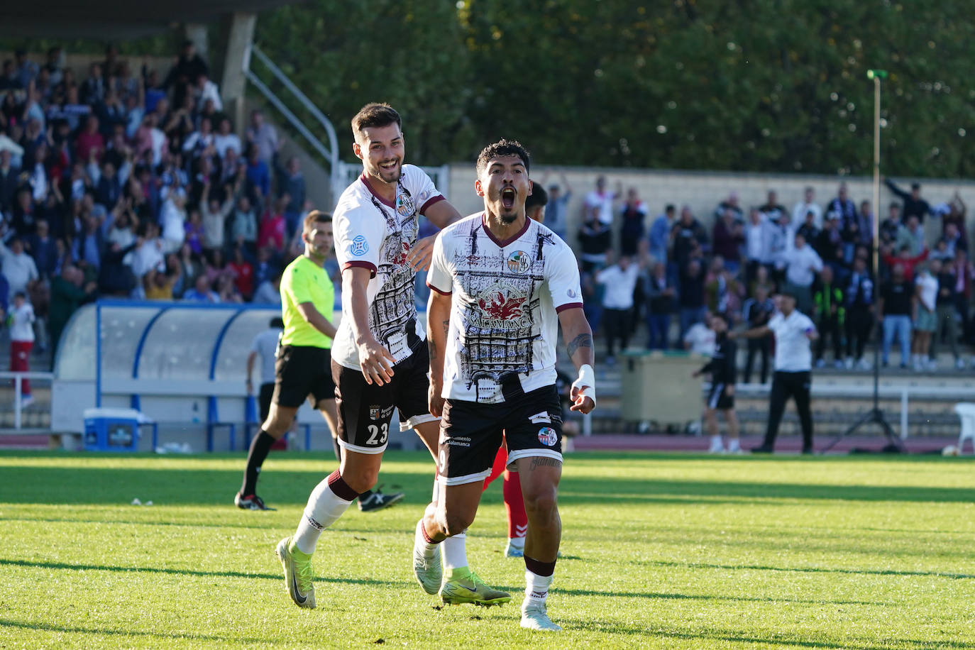 El triunfo del Salamanca UDS en Las Pistas ante la Sarriana en imágenes