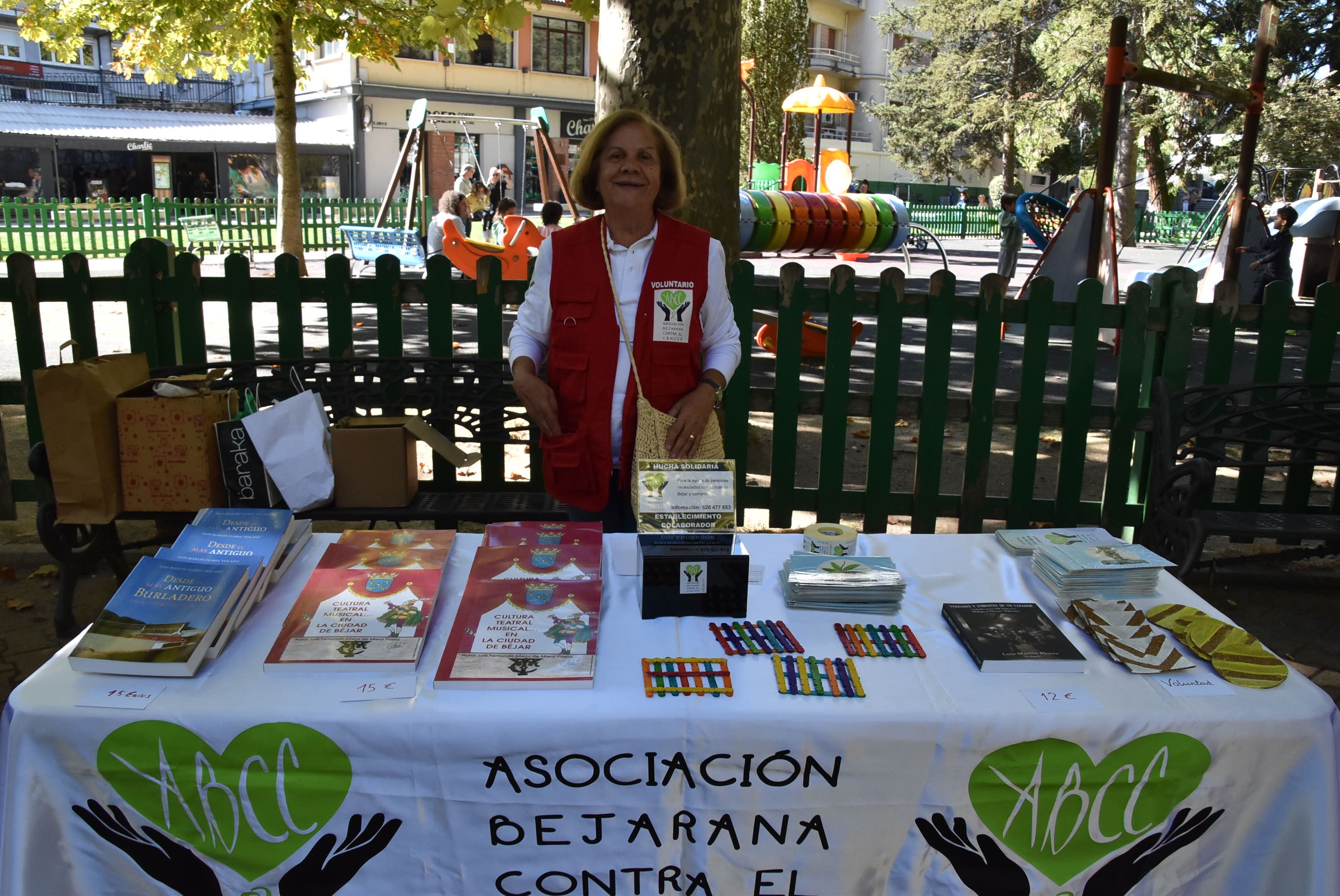 La solidaridad contra el cáncer sale a la calle en Béjar