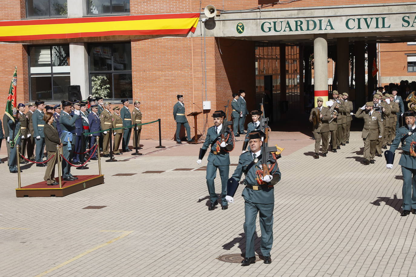La celebración de la Guardia Civil por el Día del Pilar, en imágenes
