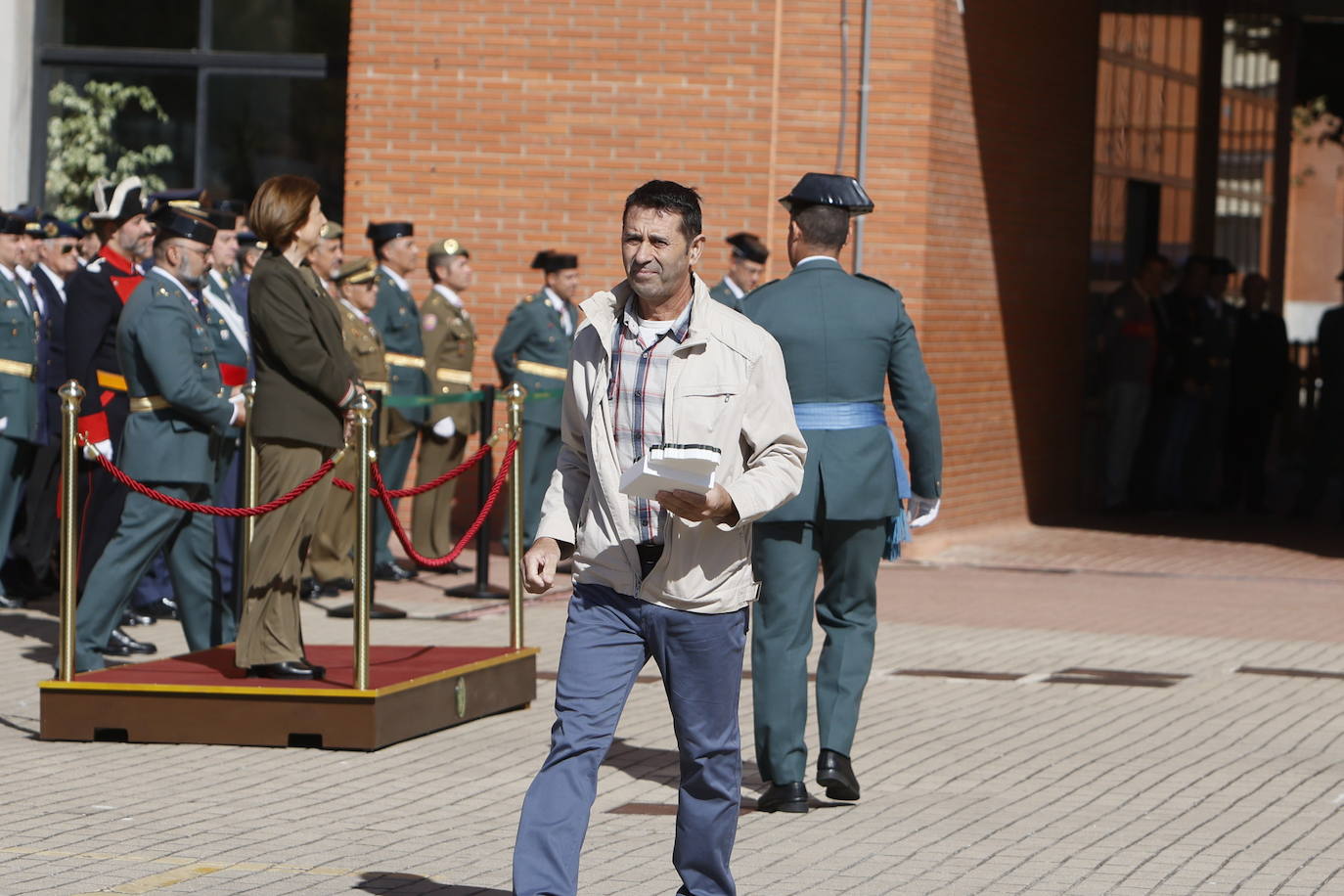 La celebración de la Guardia Civil por el Día del Pilar, en imágenes