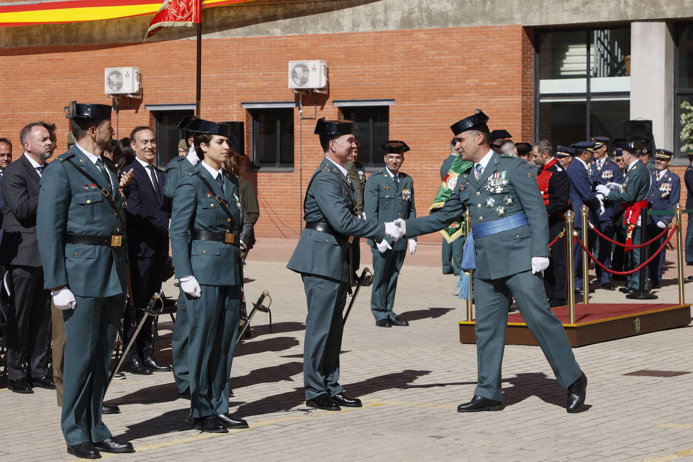 La celebración de la Guardia Civil por el Día del Pilar, en imágenes