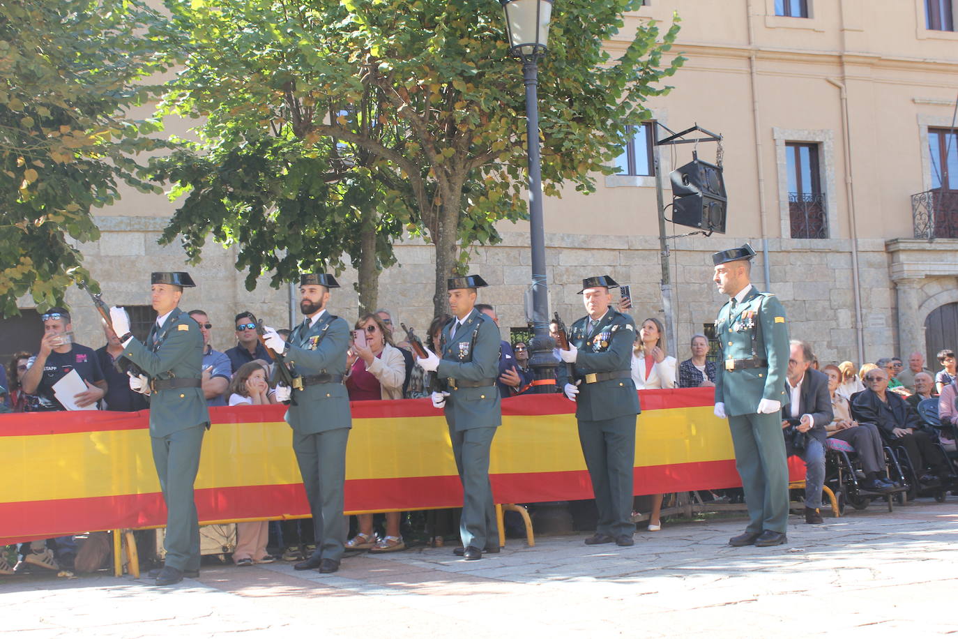Solemnidad y fidelidad a la bandera, en los actos de la Guardia Civil de Ciudad Rodrigo