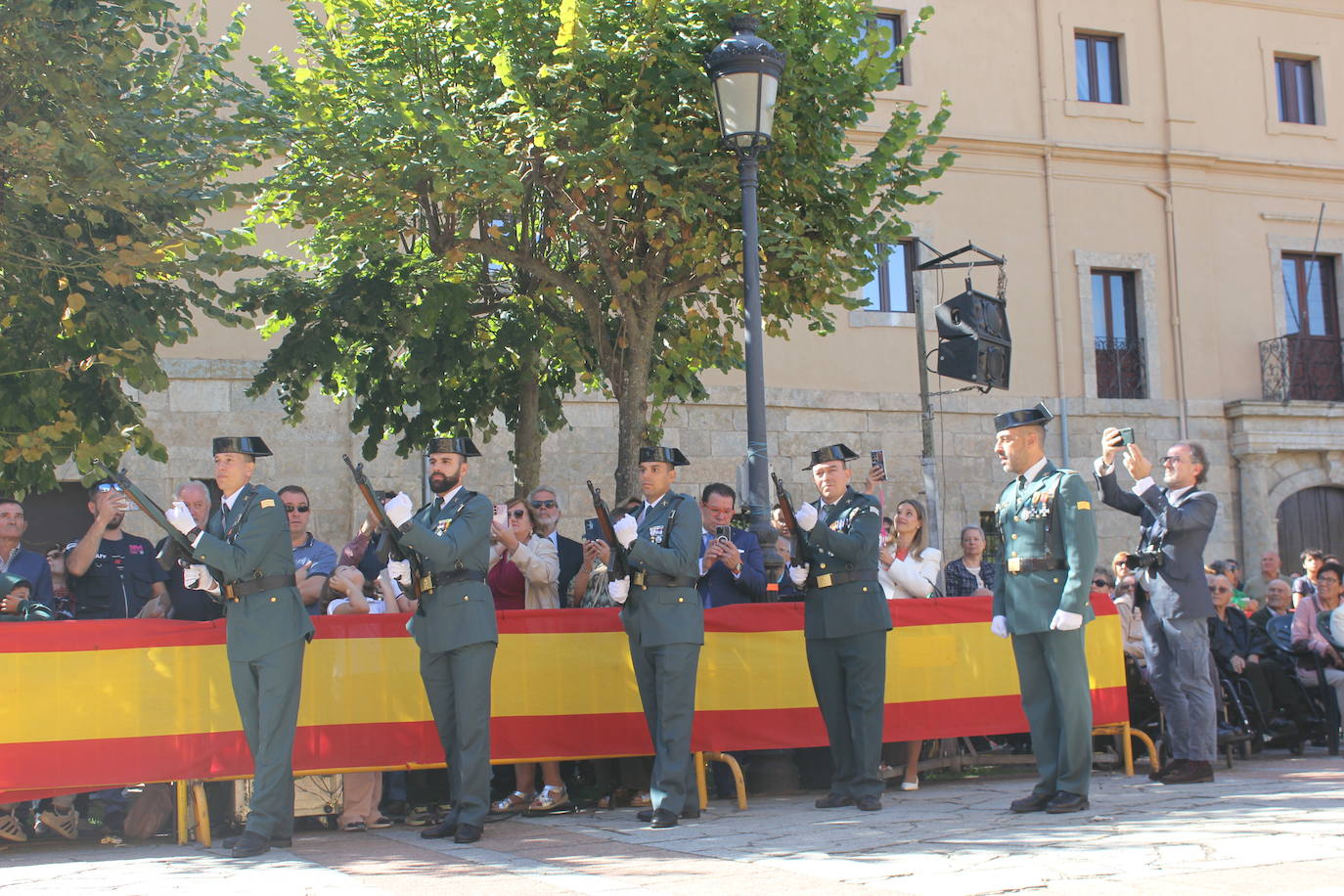 Solemnidad y fidelidad a la bandera, en los actos de la Guardia Civil de Ciudad Rodrigo