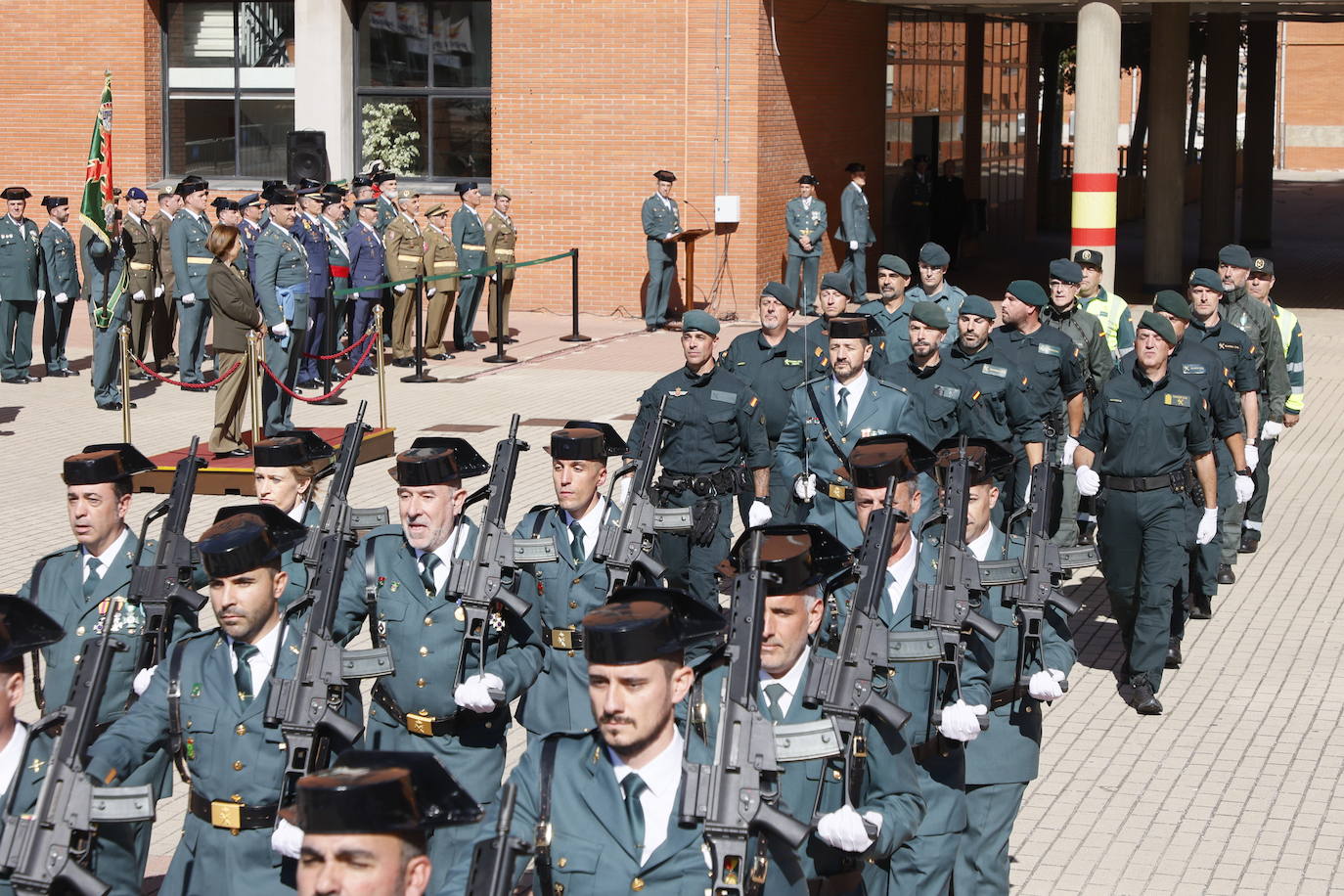 La celebración de la Guardia Civil por el Día del Pilar, en imágenes